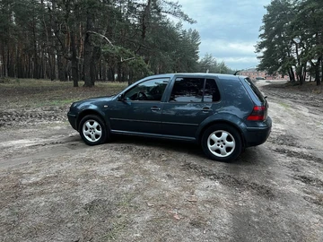 Авто Volkswagen Golf 1999 № 8251633