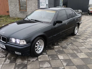 Авто BMW 3 Серия 1993 № 8251712