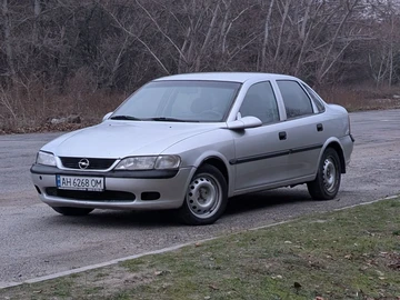Авто Opel Vectra 1996 № 8251896