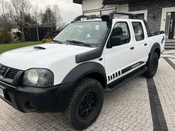 Авто Nissan Navara 2005 № 8252000