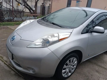 Авто Nissan Leaf 2013 № 8252139