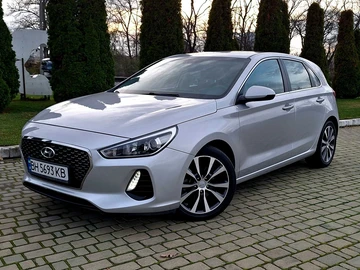 Авто Hyundai Elantra 2017 № 8252147