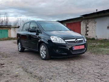 Авто Opel Zafira 2010 № 8252295