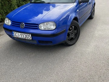 Авто Volkswagen Golf 2000 № 8252414