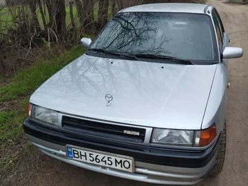 Авто Mazda 323 1990 № 8252431