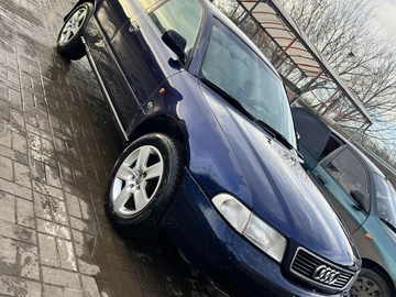 Авто Audi A4 1996 № 8252569