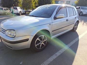 Авто Volkswagen Golf 2000 № 8252671