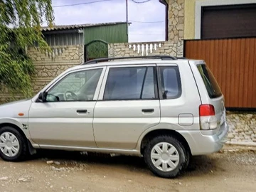 Авто Mazda Demio 2000 № 8252695