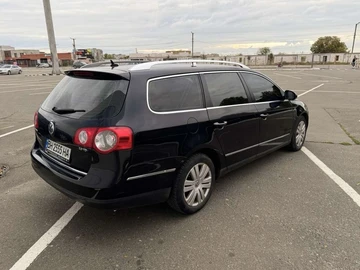 Авто Volkswagen Passat Variant 2006 № 8252932