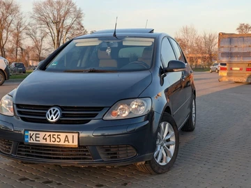 Авто Volkswagen Golf Plus 2006 № 8252953