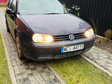 Авто Volkswagen Golf 1999 № 8253043