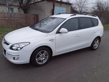 Авто Hyundai I30 2010 № 8253051