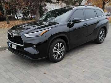 Авто Toyota Highlander 2022 № 8253176