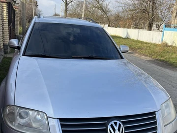 Авто Volkswagen Passat Variant 2002 № 8253476