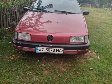 Авто Volkswagen Passat Sedan 2000 № 8253497
