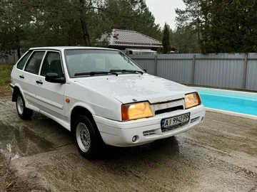 Авто ВАЗ 2109 1991 № 8253551