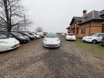 Авто Nissan Leaf 2013 № 8253696