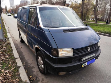 Авто Volkswagen Transporter 1990 № 8253801