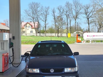 Авто Volkswagen Passat Sedan 1995 № 8253963