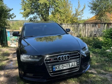Авто Audi A4 2013 № 8254105
