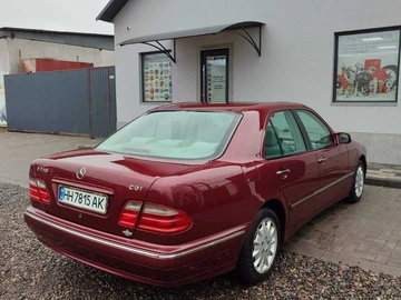 Авто Mercedes 220 1999 № 8254219