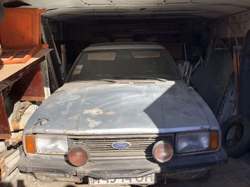 Авто Ford Taurus 1977 № 8254281