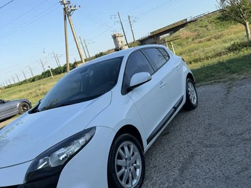Авто Renault Megane 2010 № 8254286