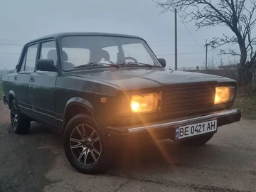 Авто ВАЗ 2107 2000 № 8254472