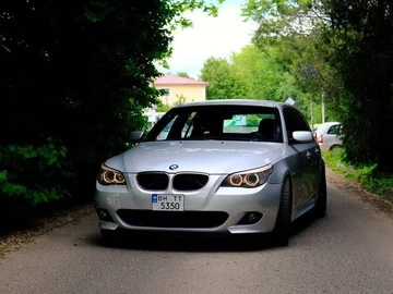 Авто BMW 5 Серия 2004 № 8254502