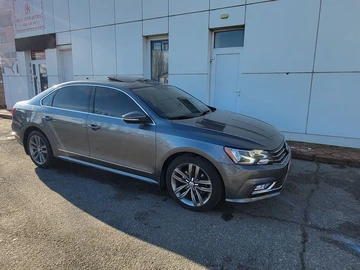 Авто Volkswagen Passat Sedan 2016 № 8254521