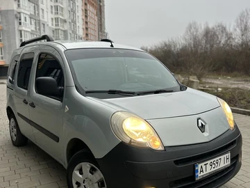 Авто Renault Kangoo Passenger 2009 № 8255127