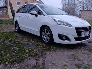 Авто Peugeot 5008 2015 № 8255200