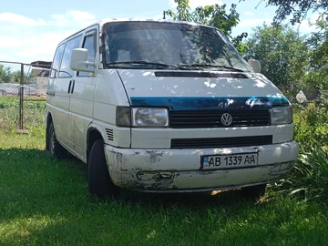 Авто Volkswagen Transporter 1994 № 8255302