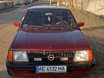 Авто Opel Kadett 1983 № 8255324