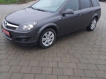 Авто Opel Astra 2011 № 8255325