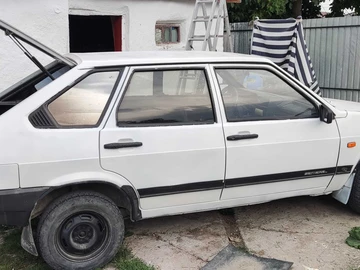 Авто ВАЗ 2109 1988 № 8255327