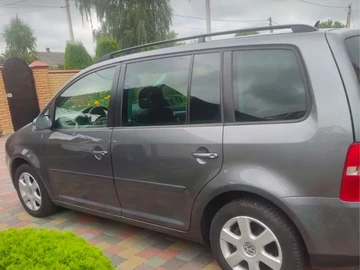 Авто Volkswagen Touran 2006 № 8255457