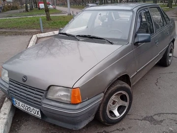 Авто Opel Kadett 1988 № 8255483