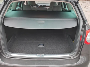 Авто Volkswagen Passat Variant 2010 № 8255666