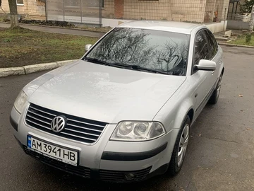 Авто Volkswagen Passat Sedan 2000 № 8255681