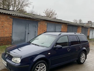 Авто Volkswagen Golf 2003 № 8256258