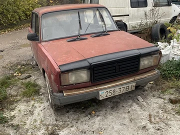 Авто ВАЗ 2107 1989 № 8256282