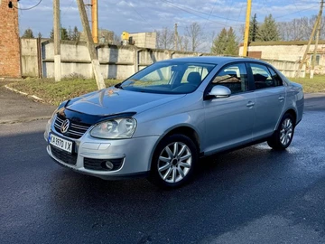 Авто Volkswagen Jetta 2008 № 8256306