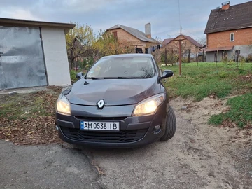 Авто Renault Megane 2011 № 8256380