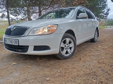 Авто Skoda Octavia 2010 № 8256492