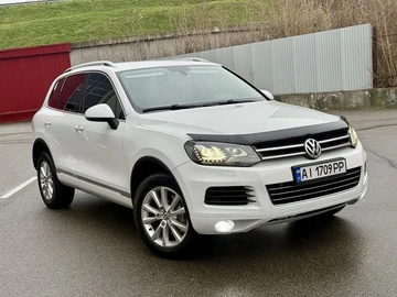 Авто Volkswagen Touareg 2014 № 8256498