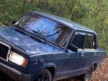 Авто ВАЗ 2107 2000 № 8256500
