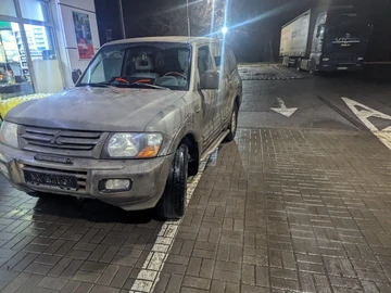 Авто Mitsubishi Pajero 2001 № 8256618
