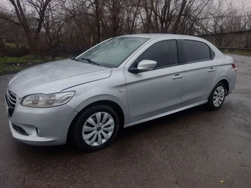 Авто Peugeot 304 2013 № 8256717