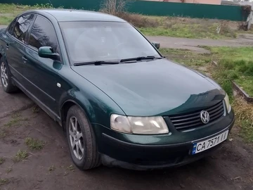 Авто Volkswagen Passat Sedan 1999 № 8256719